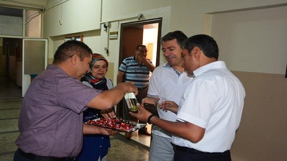 İl Milli Eğitim Müdürü Ali Tatlı, Personelin Bayramını Kutladı.