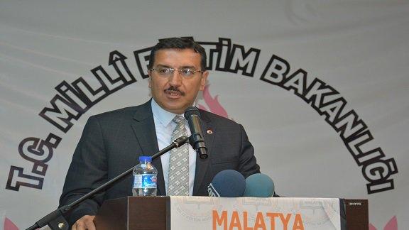 Gümrük ve Ticaret Bakanı Bülent Tüfenkcinin Katılımı ile İl Milli Eğitim Yöneticileri İstişare Toplantısı Düzenlendi