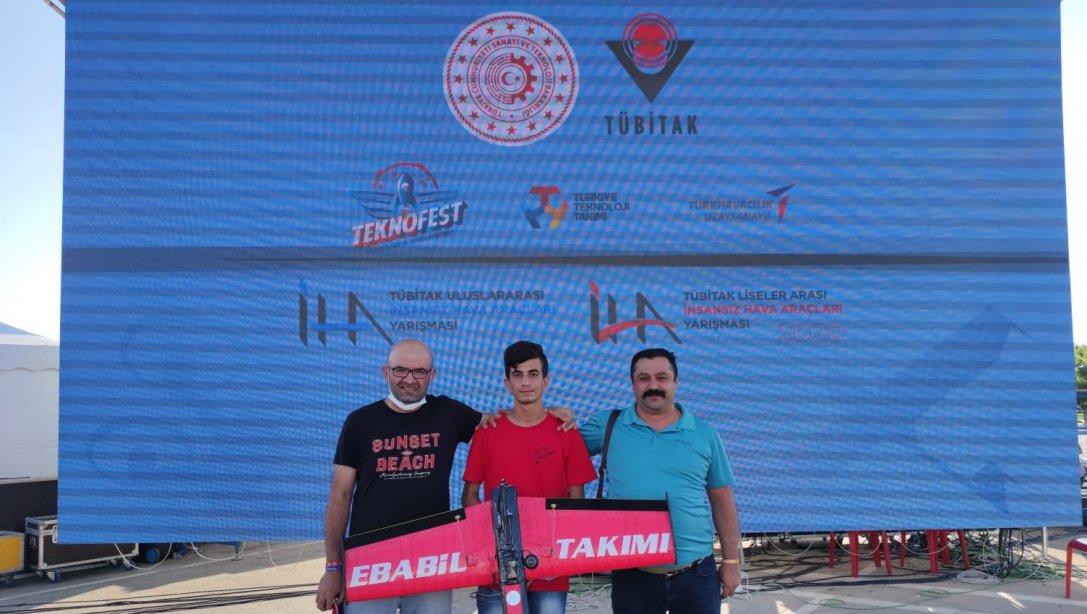 Hasan Akbudak İMKB Mesleki ve Teknik Anadolu Lisesi Öğrenci ve Öğretmenleri Teknofest'de Türkiye Birincisi Oldu