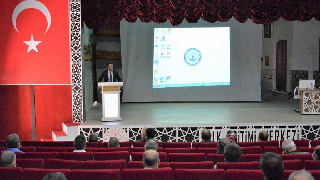 İl Milli Eğitim Müdürü Battal Kanbay Ortaöğretim Müdürleri İle Değerlendirme Toplantısı Gerçekleştirdi