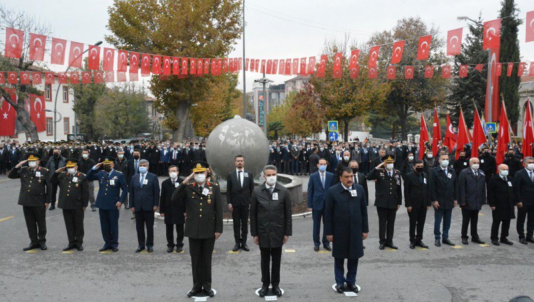 10 Kasım Gazi Mustafa Kemal Atatürk'ü Anma Programı