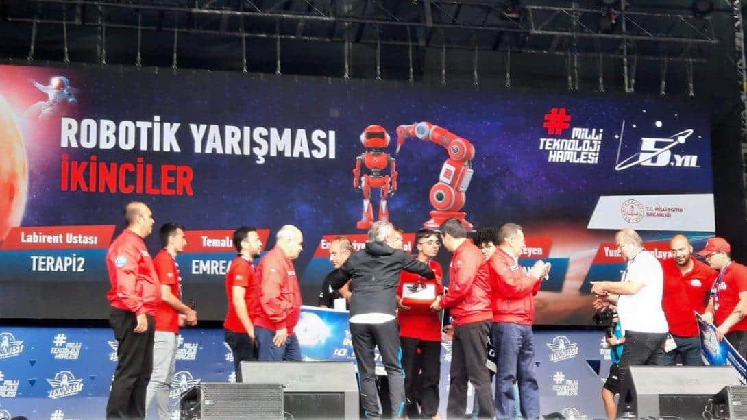 2022 TEKNOFEST Robotik Yarışmalar Kategorisinde Türkiye İkincisiyiz